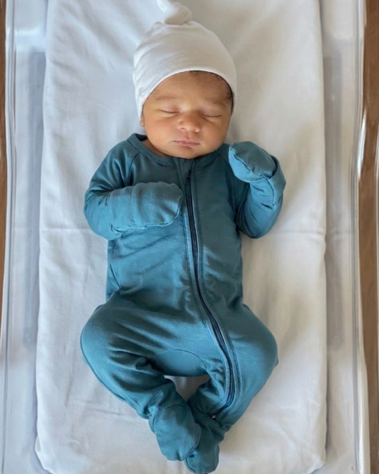 Preemie Clothes vs. Newborn Clothes: Which Size Will Actually Fit Your Baby?