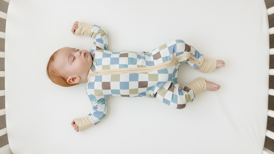 What Should a Newborn Wear to Sleep? Safe & Comfortable Guide